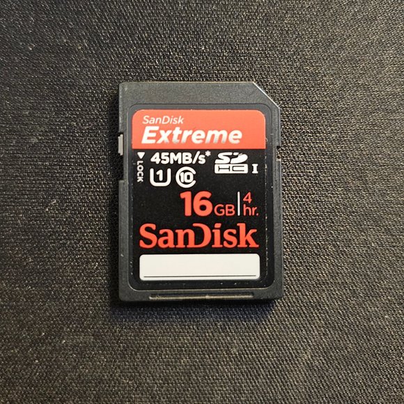 Panasonic Lumix DMC-LX7, EUC, incl. OEM leather Panasonic case, strap, SD card - Picture 14 of 17